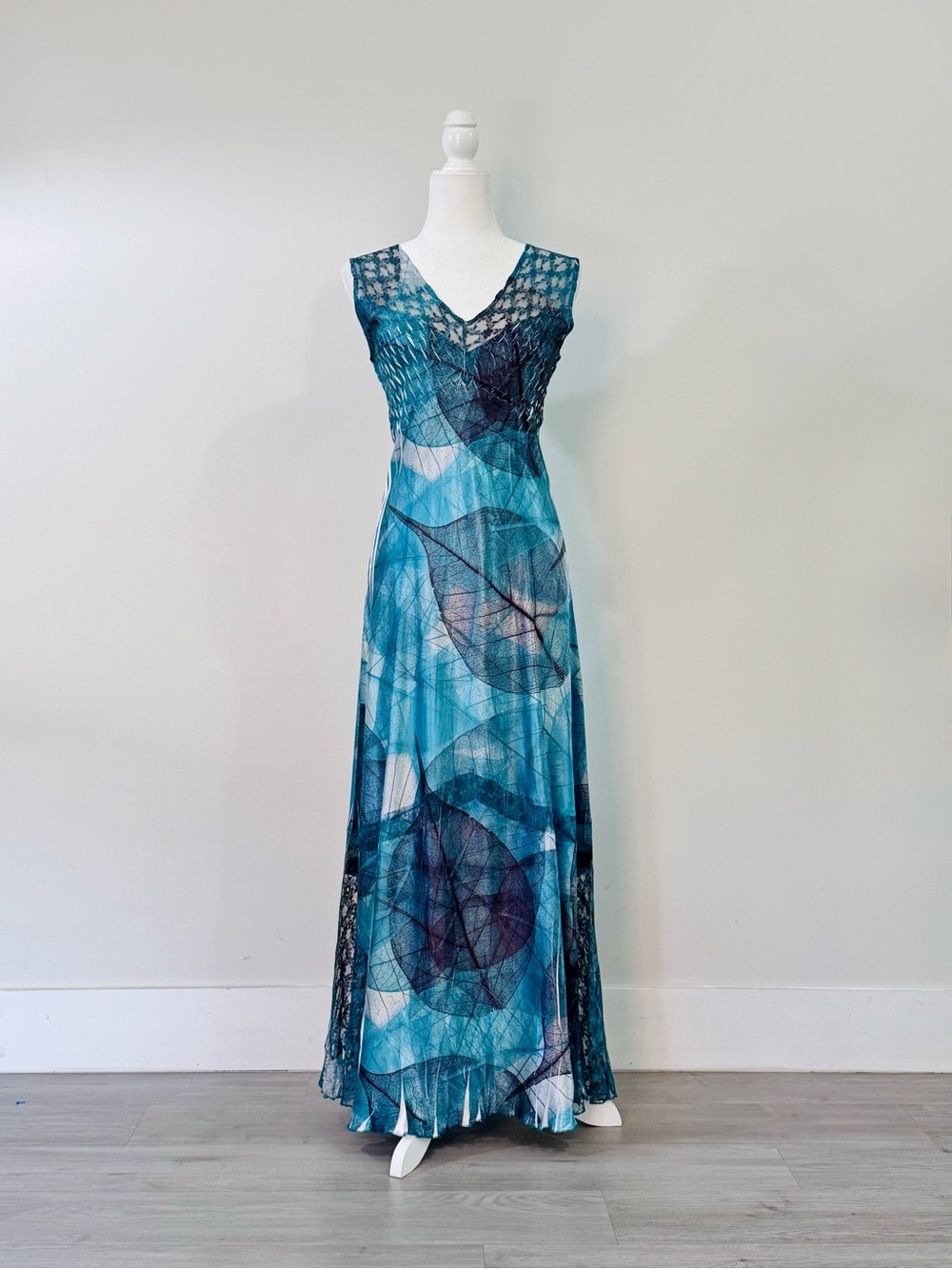 Komarov Teal and Navy Leaf-Print V-Neck Maxi Dress